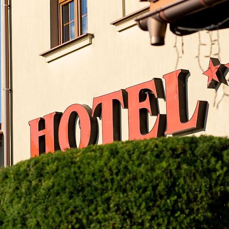 Hotel Lemoniada Lucmierz Exterior photo